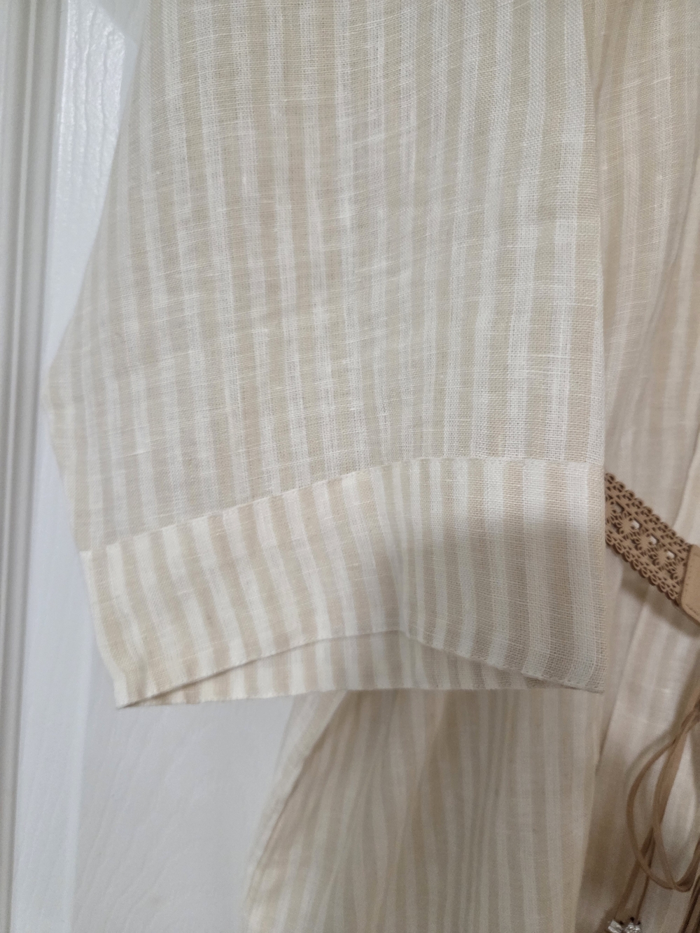 Laude the Label Women's Organic Linen Belted  Kimono Top. OS - Picture 4 of 10